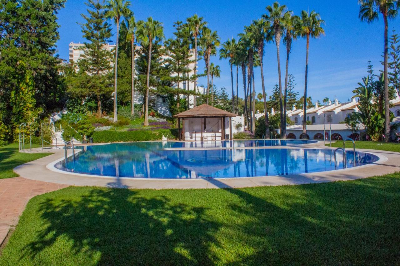 Benalgolf Lovely Apartment In Benalmadena With Sea Views, Excellent Wifi Connection, Private Backyard With Bbq Kültér fotó