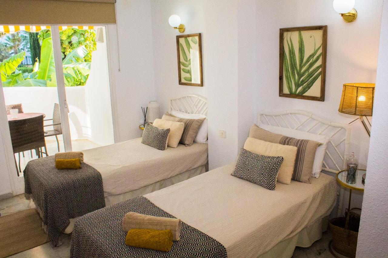 Benalgolf Lovely Apartment In Benalmadena With Sea Views, Excellent Wifi Connection, Private Backyard With Bbq Kültér fotó